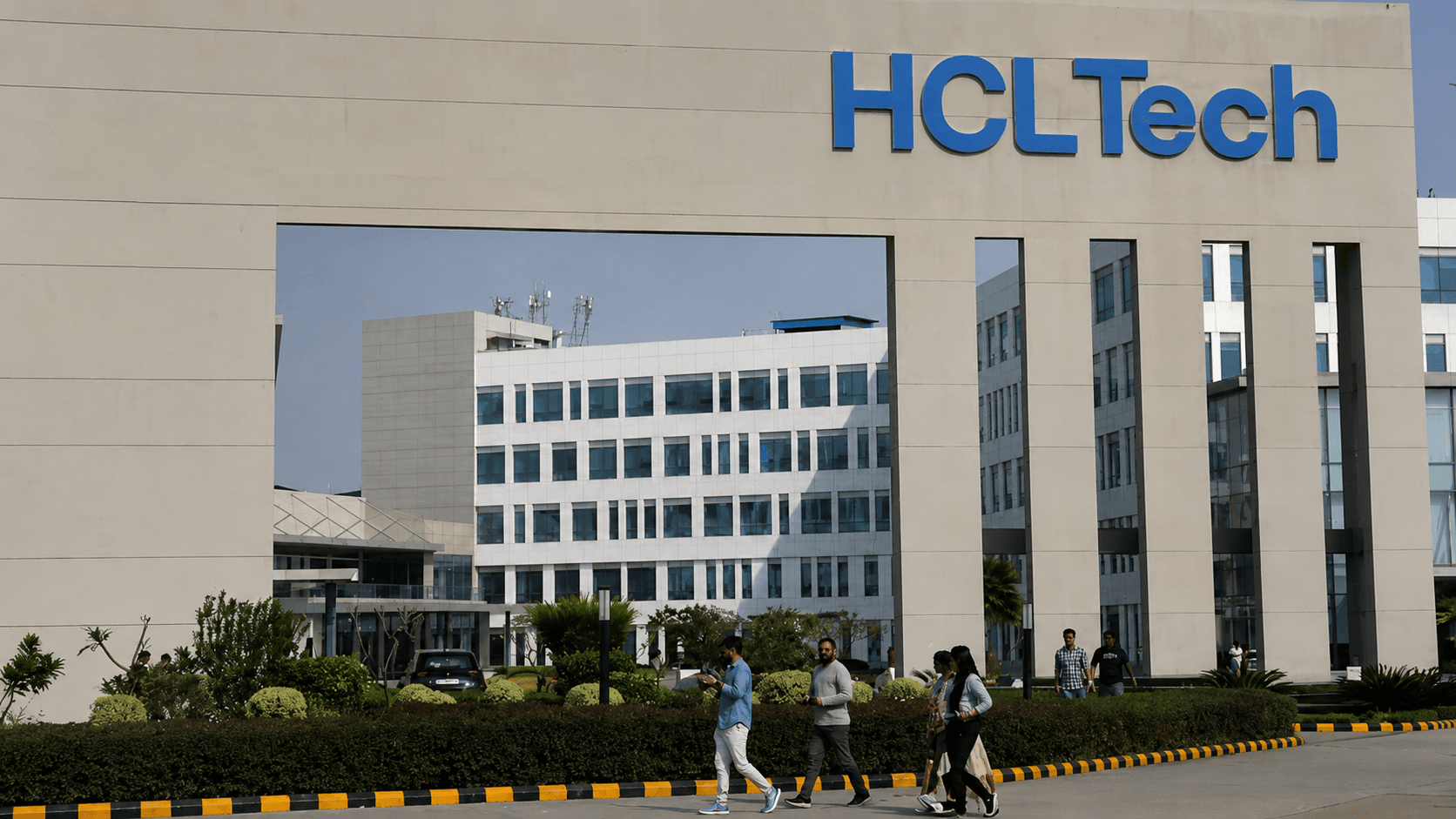 HCLTech wins a $1.14 billion AI contract, its biggest since 2023